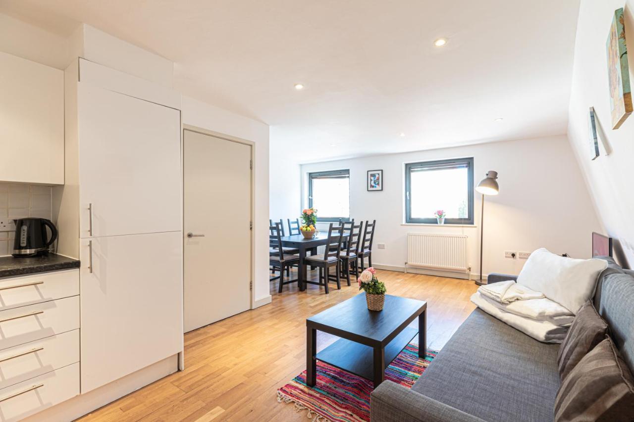Regents Canal Apartments ロンドン エクステリア 写真