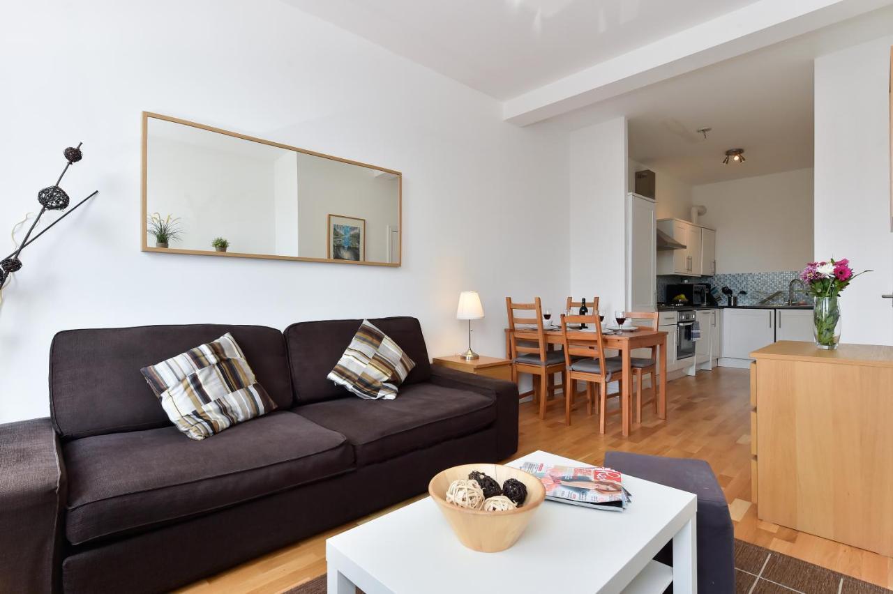 Regents Canal Apartments ロンドン エクステリア 写真