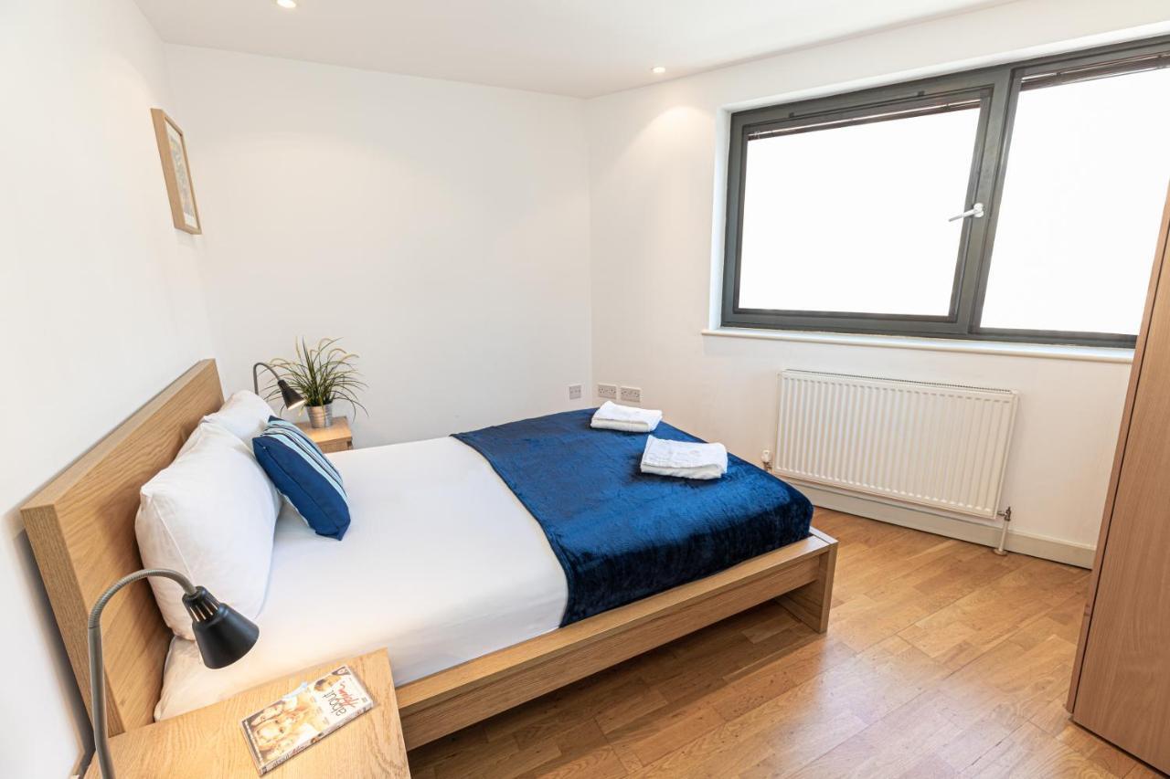 Regents Canal Apartments ロンドン エクステリア 写真